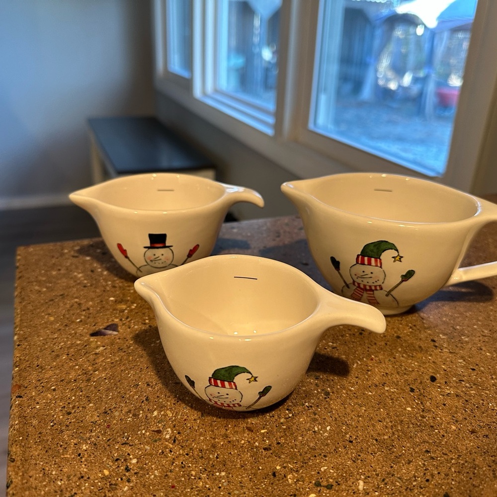 Rae DunnFestive Snowman Measuring cups